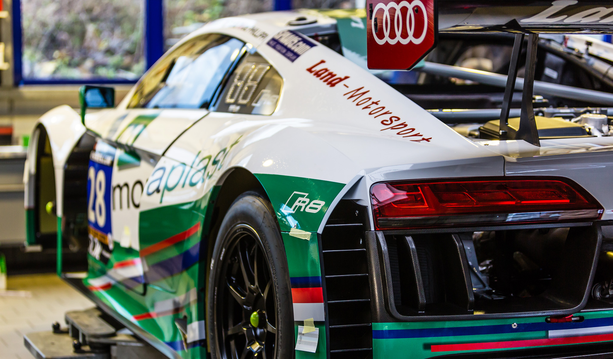 Audi R8 LMS LandMotorsport GmbH