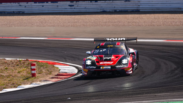 #29 Porsche 911 GT3 R